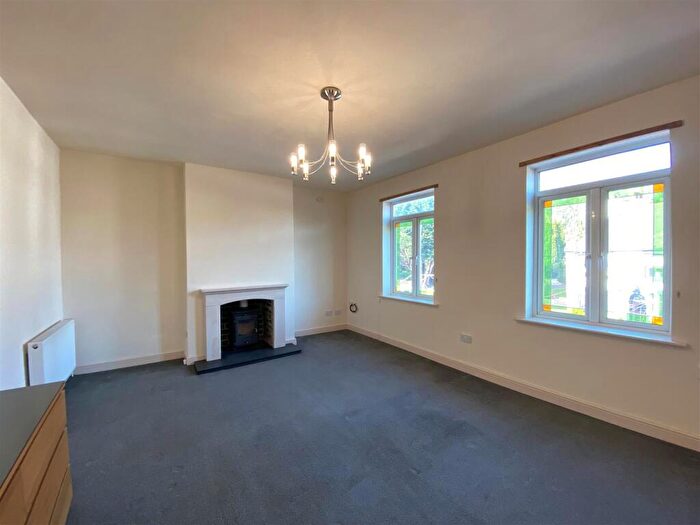 3 Bedroom Duplex To Rent In Market Street, Disley, Stockport, SK12