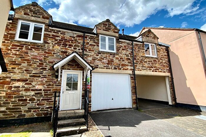 2 Bedroom Maisonette To Rent In Skylark Rise, Tavistock, PL19