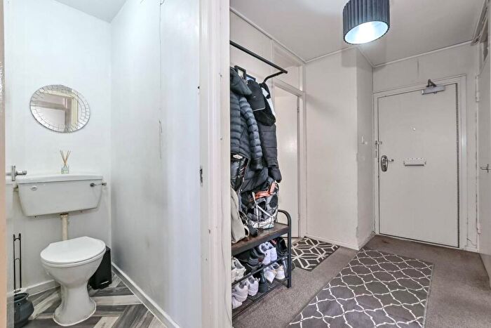 2 Bedroom Flat For Sale In Stanhope Street, Euston, London, NW1