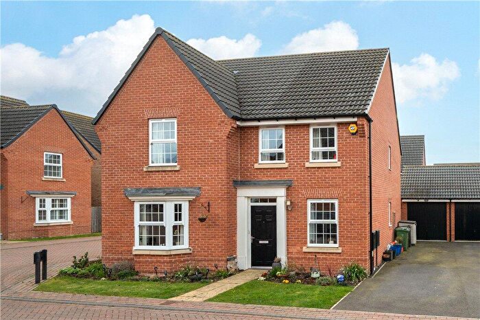 4 Bedroom Detached House For Sale In Field View, Wetherby, West Yorkshire, LS22