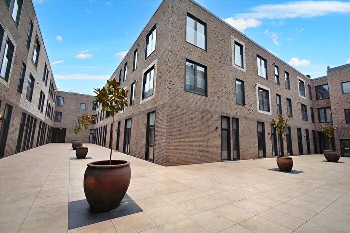 1 Bedroom Apartment To Rent In Emerald House, A London Road, Newbury, Berkshire, RG14