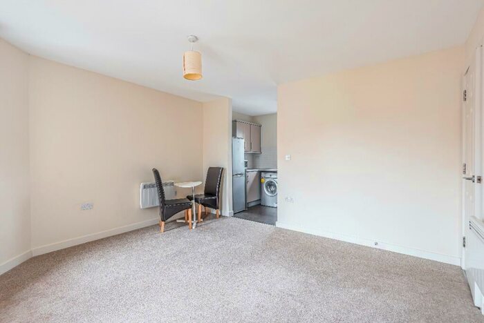 1 Bedroom Flat To Rent In Grenfell Rd, Maidenhead, SL6