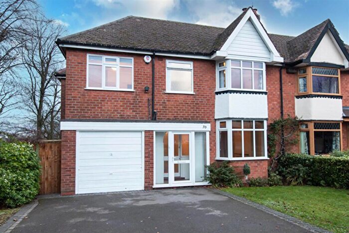 4 Bedroom House To Rent In Senneleys Park Road, Birmingham, B31