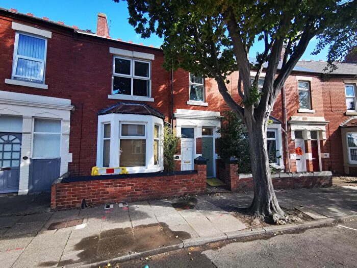 3 Bedroom Flat To Rent In Park Crescent East, North Shields, NE30