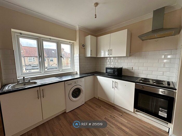 2 Bedroom Flat To Rent In Barnehurst Road, Bexleyheath, DA7