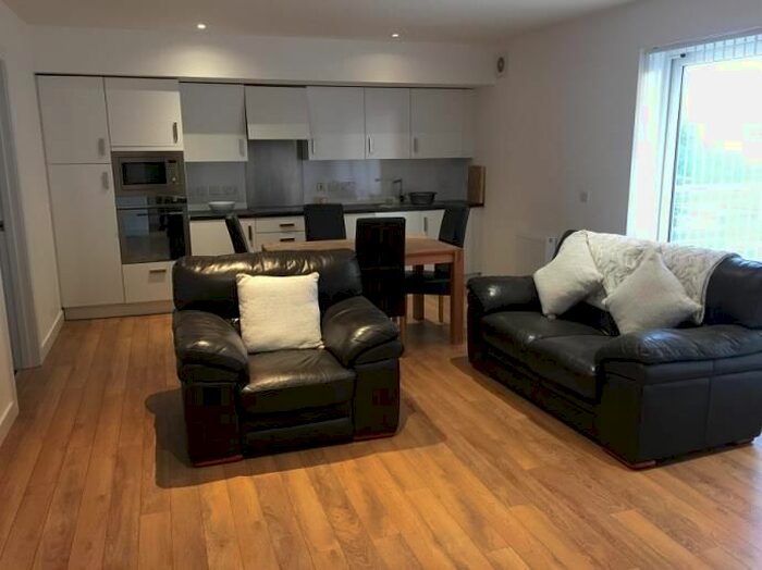 2 Bedroom Flat To Rent In Holburn Street, Aberdeen, AB10