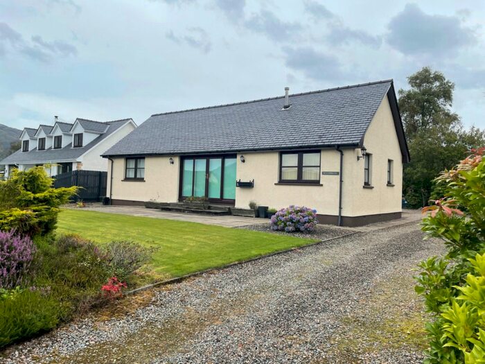 2 Bedroom Bungalow For Sale In Heatherbank, Bunree, Onich, PH33