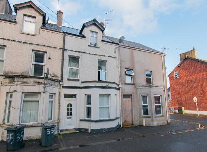 3 Bedroom Apartmentses For Sale In A & B Clonavon Terrace, Ballymena, BT43