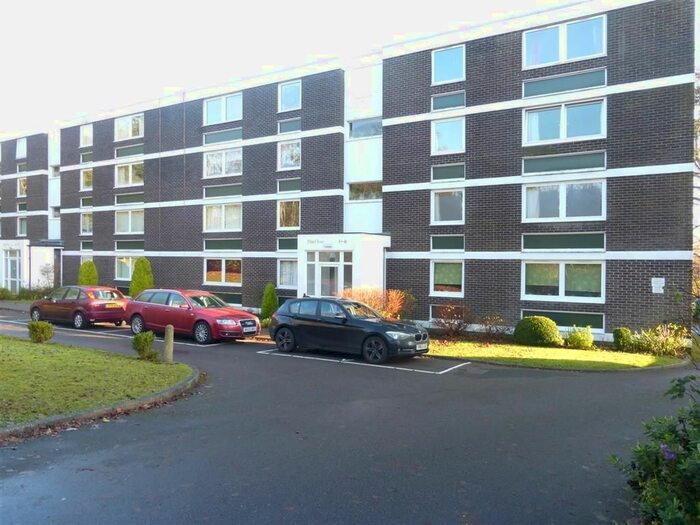 2 Bedroom Flat To Rent In Elm Close, Bassett Avenue, Southampton, SO16