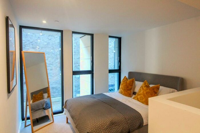 1 Bedroom Apartment To Rent In St Georges Gardens, M15