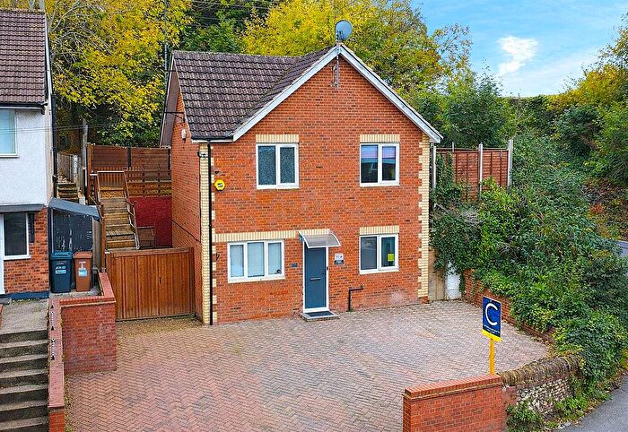 4 Bedroom Detached House For Sale In Primrose Hill, Kings Langley, WD4