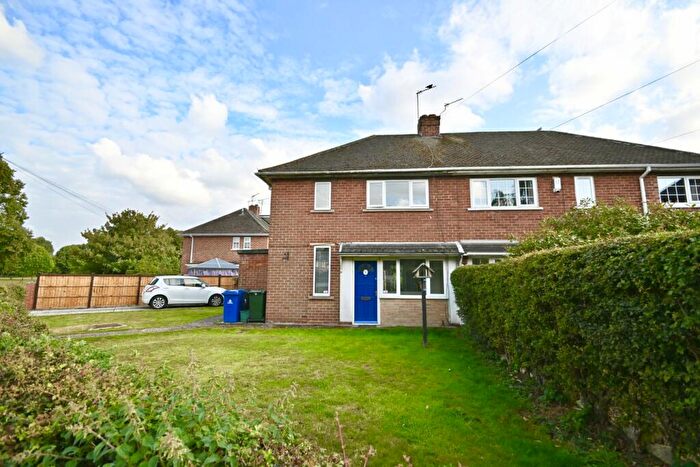 2 Bedroom Semi-Detached House To Rent In Aintree Avenue, Doncaster, DN4