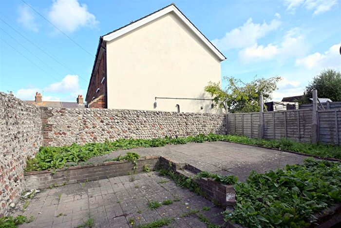 2 Bedroom End Of Terrace House For Sale In Church Street, Old Town, Eastbourne, BN21