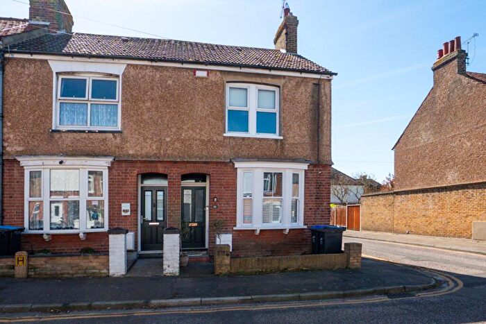 2 Bedroom End Of Terrace House For Sale In Glebe Road, Margate, CT9