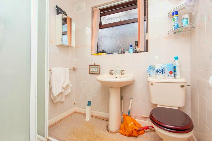 2 Bedroom Detached Bungalow For Sale In Richmond Drive, Herne Bay, CT6