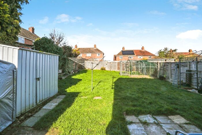 3 Bedroom Semi Detached House For Sale In St. Edmunds Road, Stowmarket, IP14