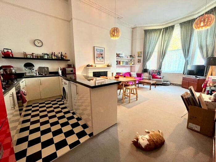 1 Bedroom Flat To Rent In Fourth Avenue, Hove, BN3