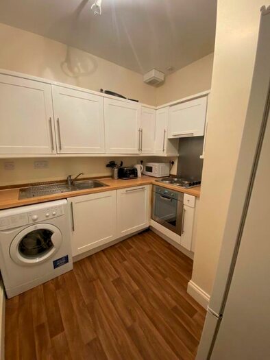 4 Bedroom Flat To Rent In Broughton Place, Broughton, Edinburgh, EH1