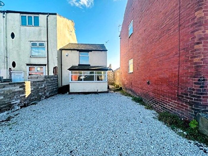 2 Bedroom Cottage To Rent In Church Road, Halliwell, Bolton, BL1