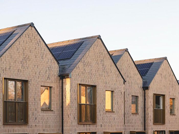 3 Bedroom Terraced House To Rent In Milne Avenue, Cambridge, Cambridgeshire, CB3