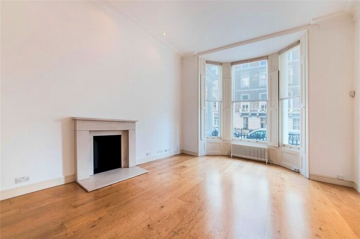 2 Bedroom Flat To Rent In Queen's Gate Place, Kensington, London, SW7