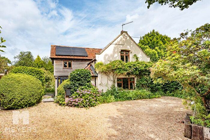 3 Bedroom Detached House For Sale In Coach Hill Lane, Burley, Ringwood, BH24