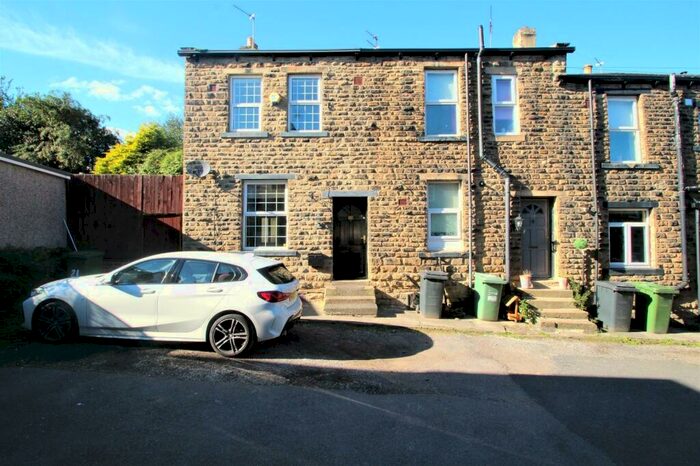 3 Bedroom End Of Terrace House To Rent In Paradise Grove, Horsforth, Leeds, West Yorkshire, LS18