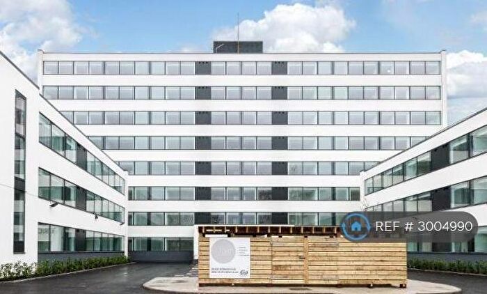 1 Bedroom Flat To Rent In Trident Apartments, Manchester, M33