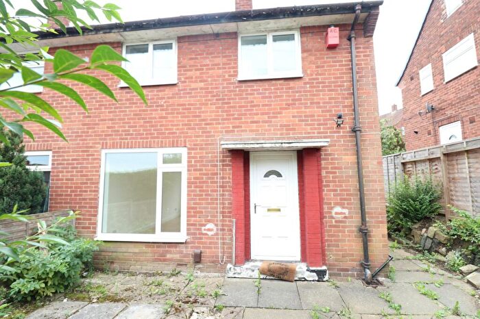 3 Bedroom House To Rent In Raynville Drive, Leeds, West Yorkshire, LS13