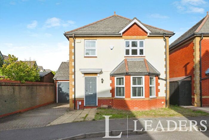 3 Bedroom Detached House To Rent In Victoria Gate, Harlow, CM17