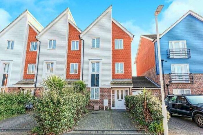 4 Bedroom House To Rent In Thomas Neame Avenue, Faversham, ME13