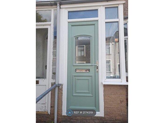 3 Bedroom Terraced House To Rent In Stoney Street, Burnley, BB11