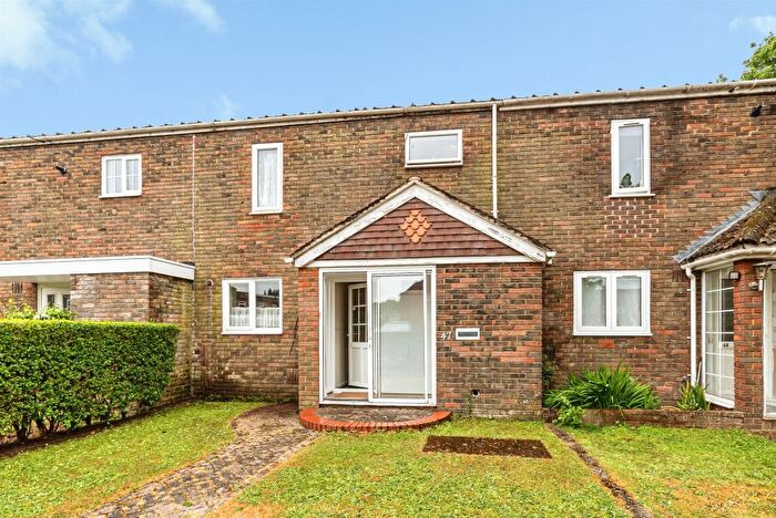 3 Bedroom Terraced House For Sale In Montserrat Road, Basingstoke, RG24