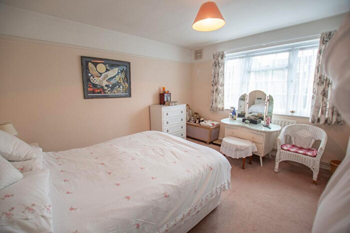 2 Bedroom Semi-Detached Bungalow For Sale In Culls Road, Normandy, GU3