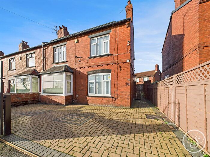 3 Bedroom End Terrace House For Sale In Lupton Avenue, Leeds, LS9