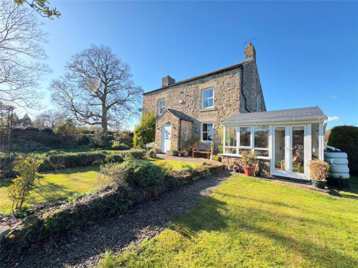 3 Bedroom Detached House For Sale In Bank Top Farm Constable Burton, Leyburn, DL8