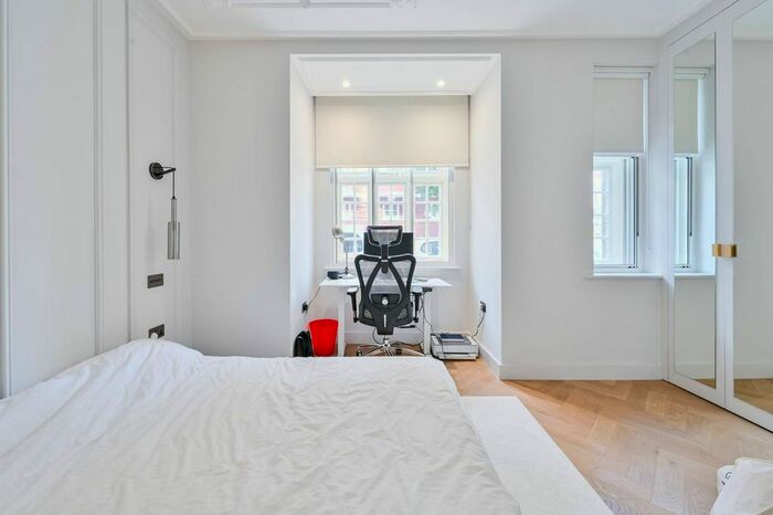 2 Bedroom Flat To Rent In Harrowby Street, Marylebone, London, W1H