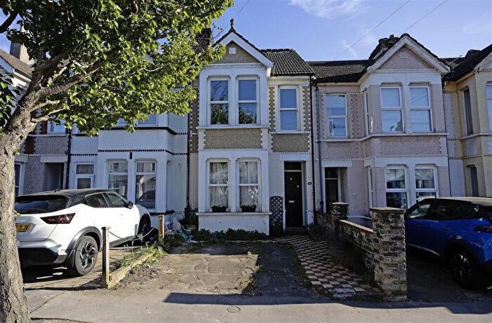 3 Bedroom Terraced House For Sale In Mansfield Road, South Croydon, CR2