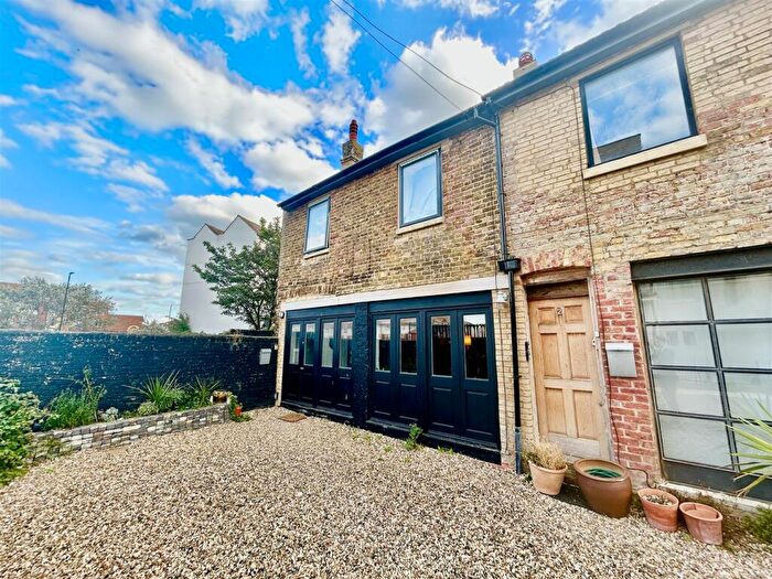 2 Bedroom Semi Detached House To Rent In Cliftonville Mews, Cliftonville, Margate, CT9
