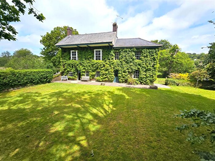 4 Bedroom Detached House For Sale In . Acres, Horrabridge, Yelverton, PL20