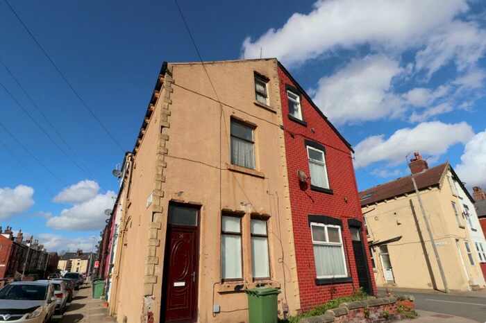 1 Bedroom Terraced House To Rent In Whingate Road, Leeds, West Yorkshire, LS12