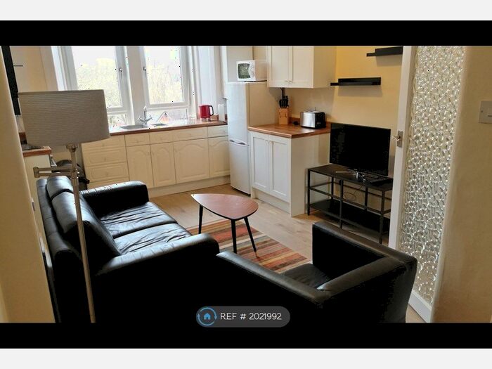 1 Bedroom Flat To Rent In Thornwood Avenue, Glasgow, G11