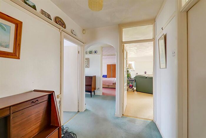 3 Bedroom Detached Bungalow For Sale In Glynde Avenue, Goring-By-Sea, Worthing, BN12