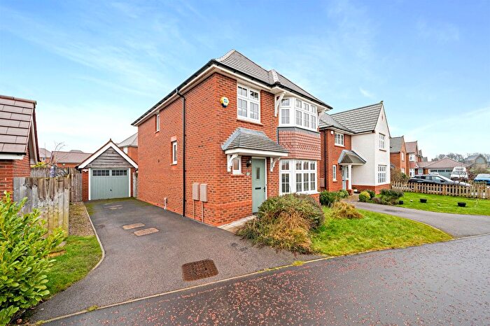 4 Bedroom Detached House For Sale In Parr Brook Gardens, Tyldesley, M29