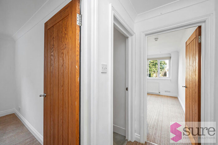1 Bedroom Apartment To Rent In Marine Parade, Brighton, BN2