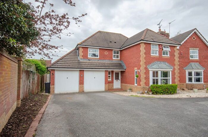 4 Bedroom Detached House For Sale In Heathfields, Downend, Bristol, BS16
