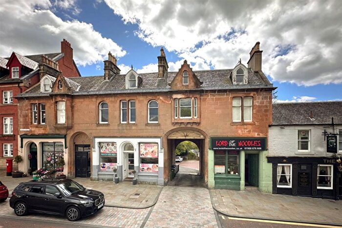 3 Bedroom Property For Sale In High Street, Penicuik, Midlothian, EH26