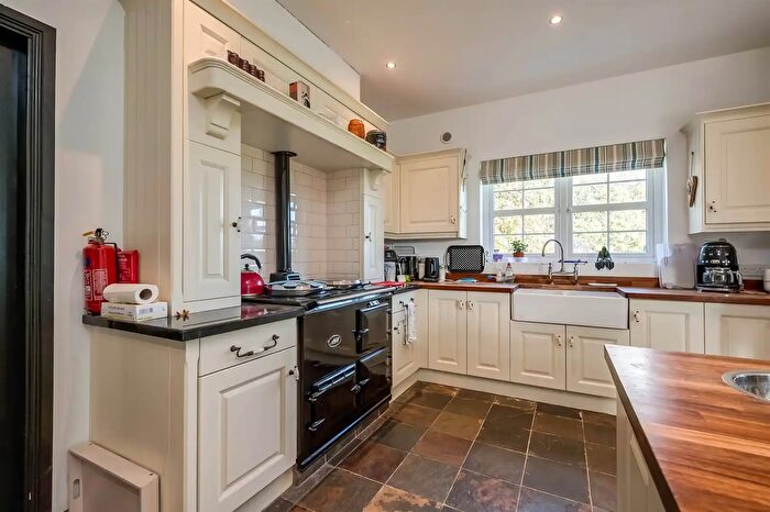 5 Bedroom Detached House For Sale In Lurgan Road, Crumlin, BT29