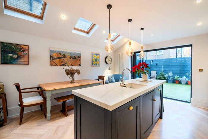 4 Bedroom Terraced House To Rent In Bellew Street, London, SW17