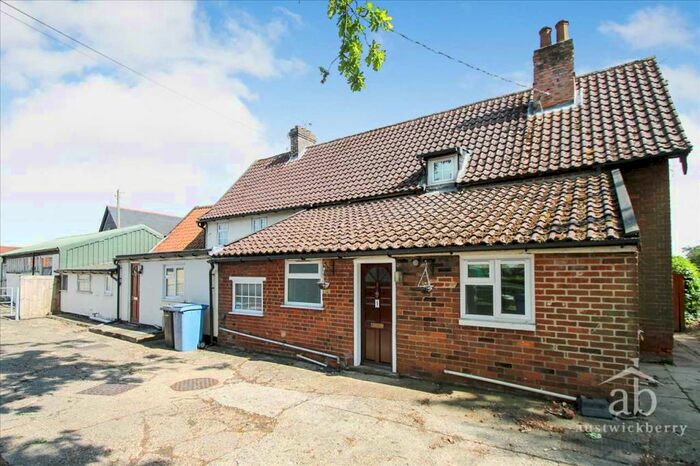 3 Bedroom Cottage To Rent In Westerfield House Farm Cottage, Humber Doucy Lane, Ipswich, IP4
